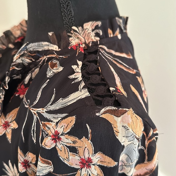 Maeve Floral Peasant Blouse, Size L - Picture 9 of 15